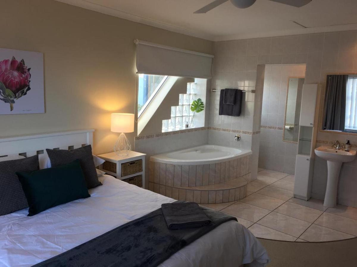 'On Point' Beach House - Jeffreys Bay Exterior photo